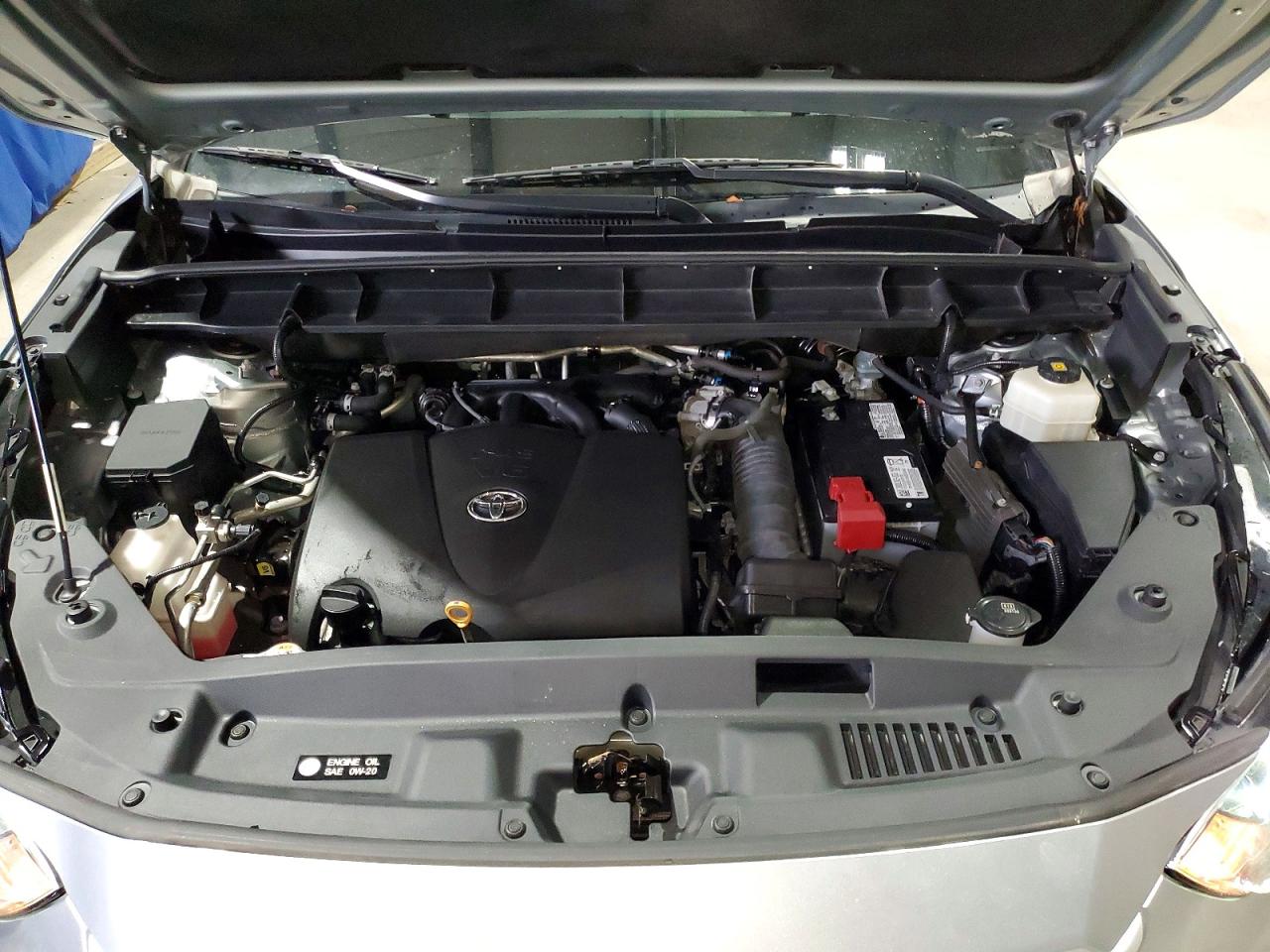 2021 TOYOTA HIGHLANDER XLE photo 12