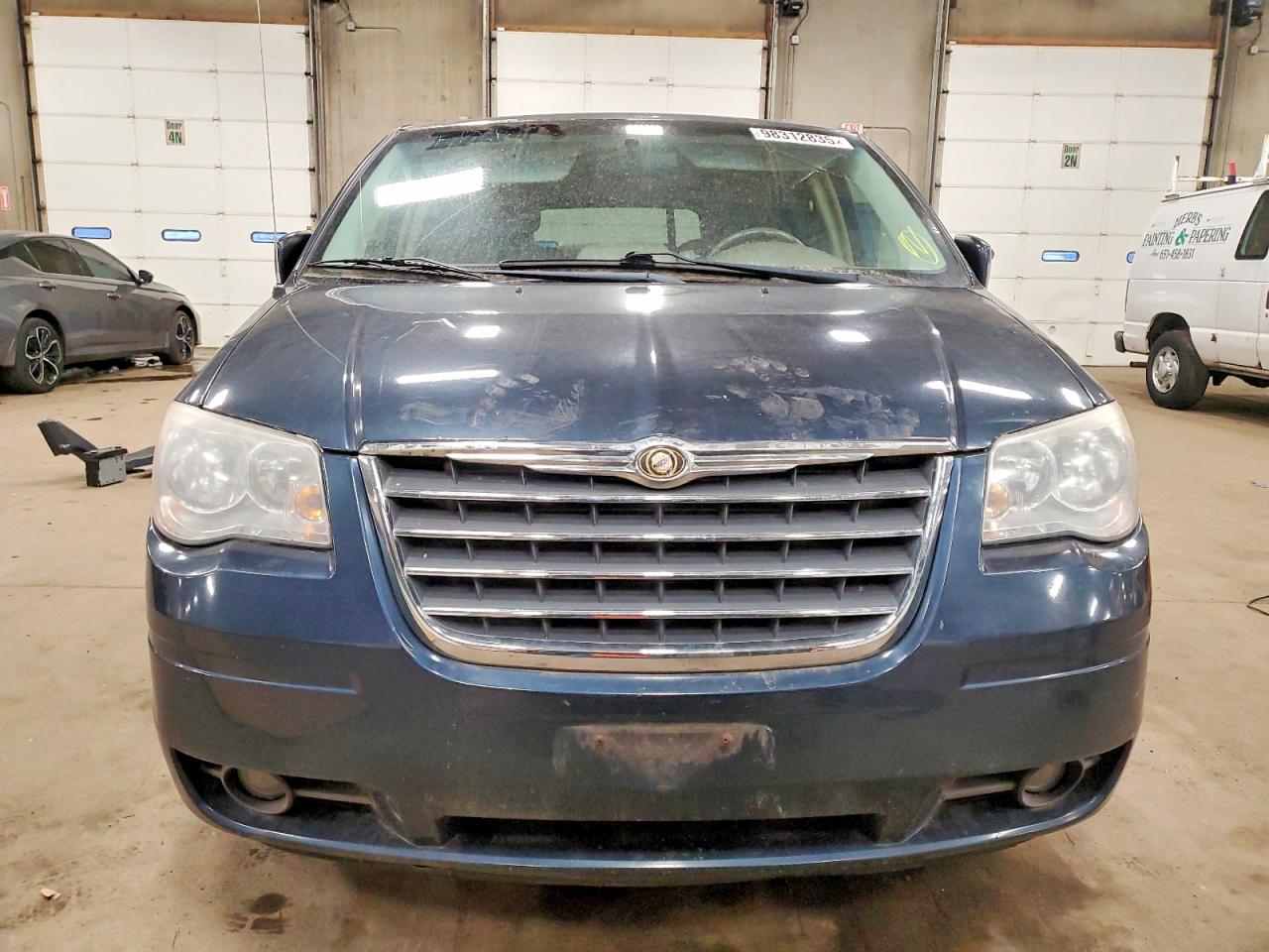 2008 CHRYSLER TOWN & COUNTRY TOURING photo 5