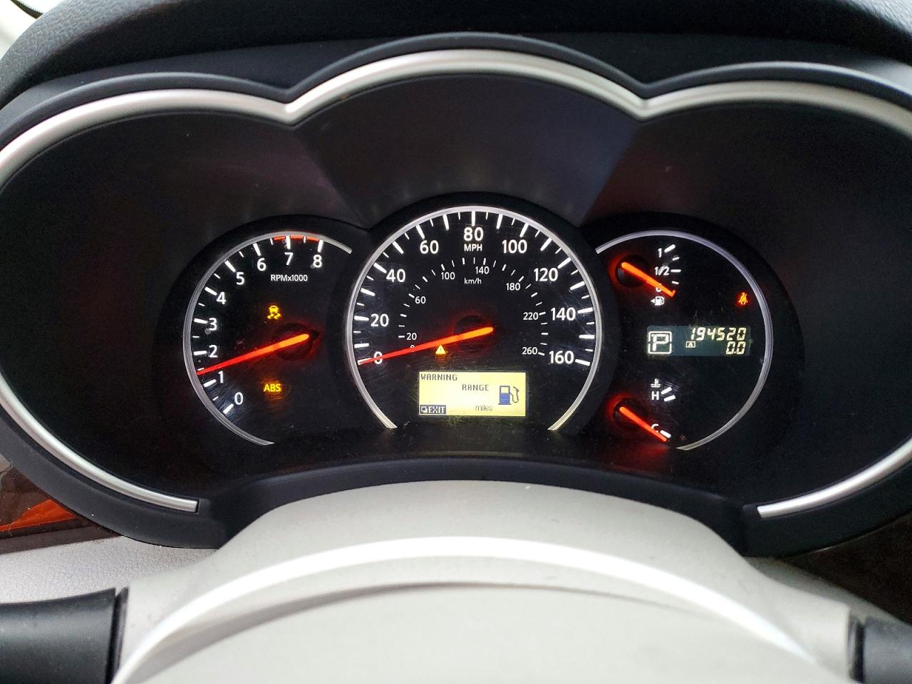 2013 NISSAN QUEST S photo 9