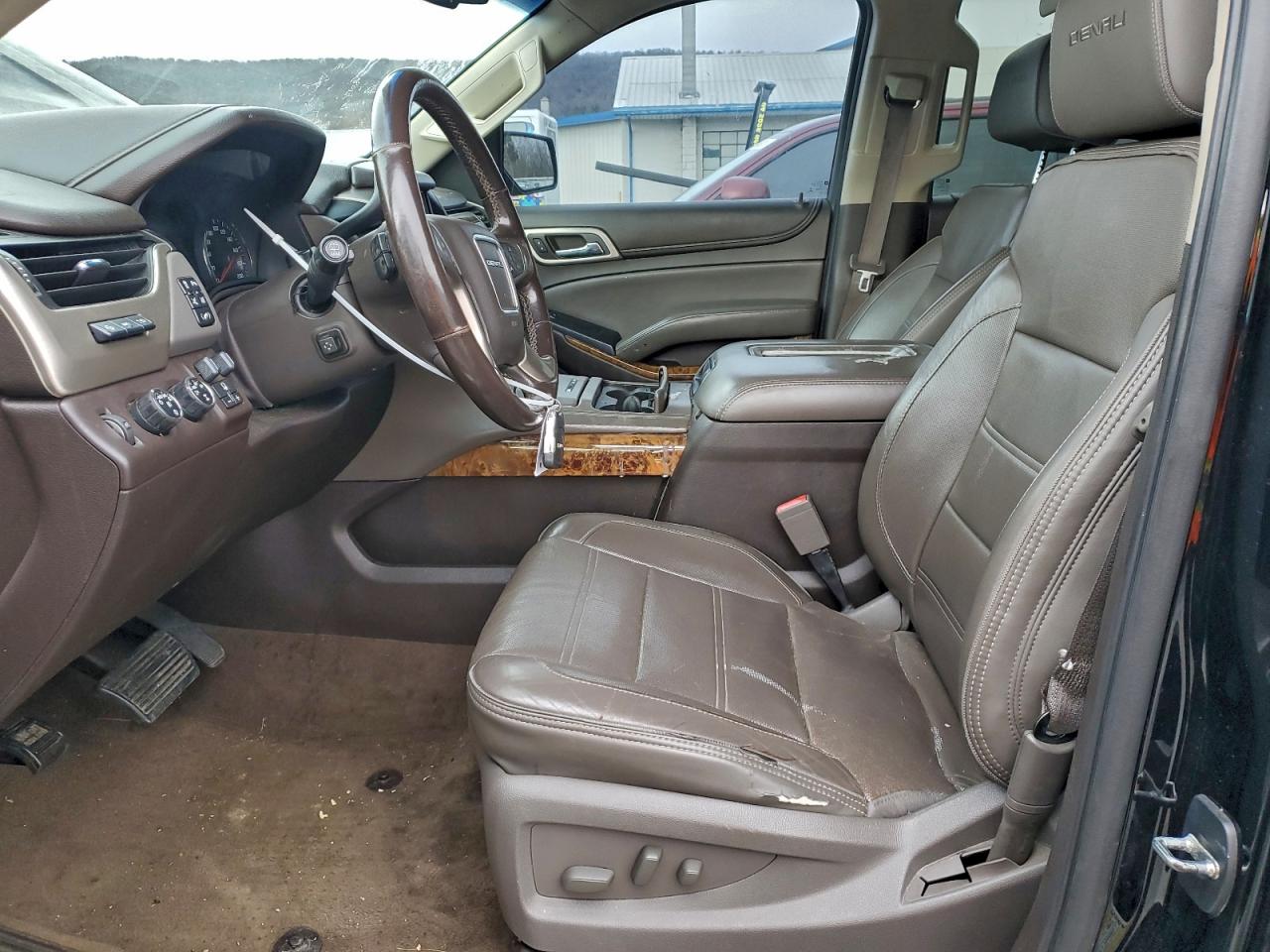 2015 GMC YUKON XL DENALI photo 7
