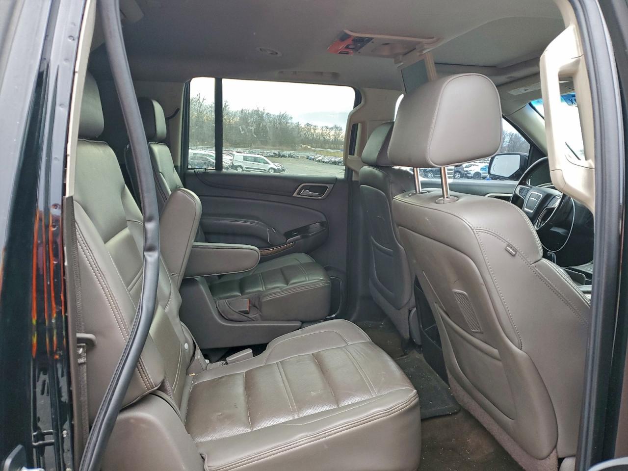 2015 GMC YUKON XL DENALI photo 11