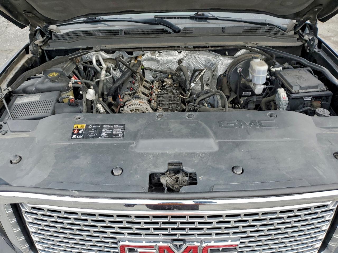 2015 GMC YUKON XL DENALI photo 12