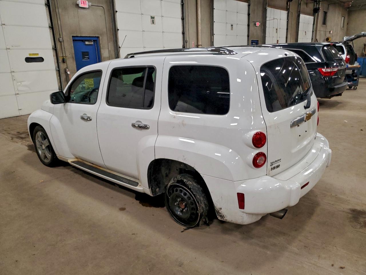 2011 CHEVROLET HHR LT photo 2