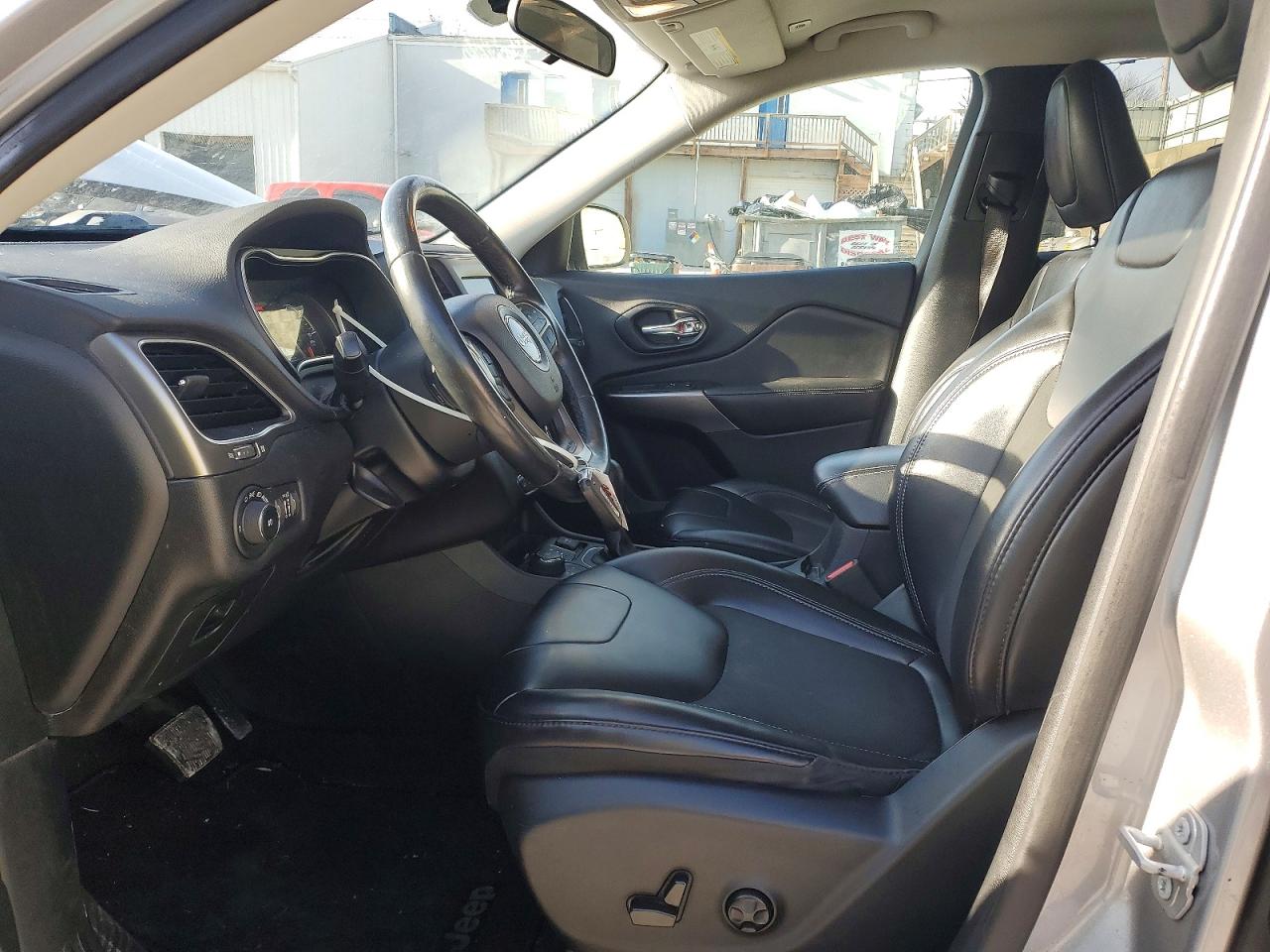 2019 JEEP CHEROKEE LATITUDE PLUS photo 7