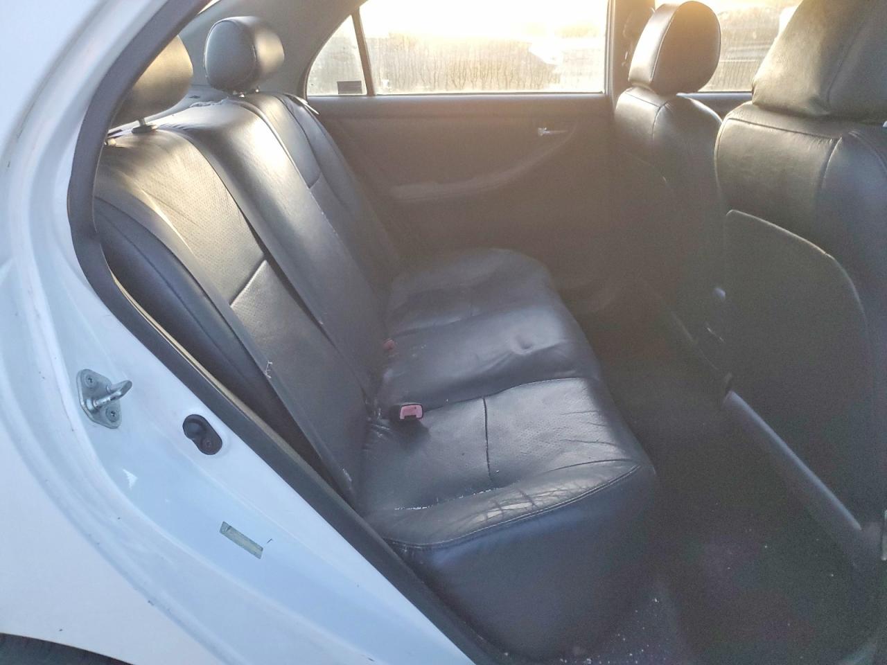 2004 TOYOTA COROLLA CE photo 10