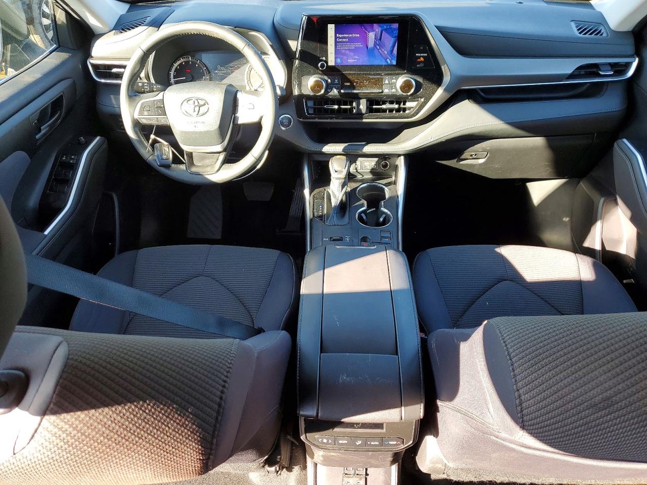 2023 TOYOTA HIGHLANDER photo 8