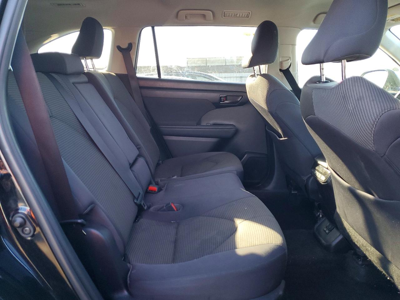 2023 TOYOTA HIGHLANDER photo 11