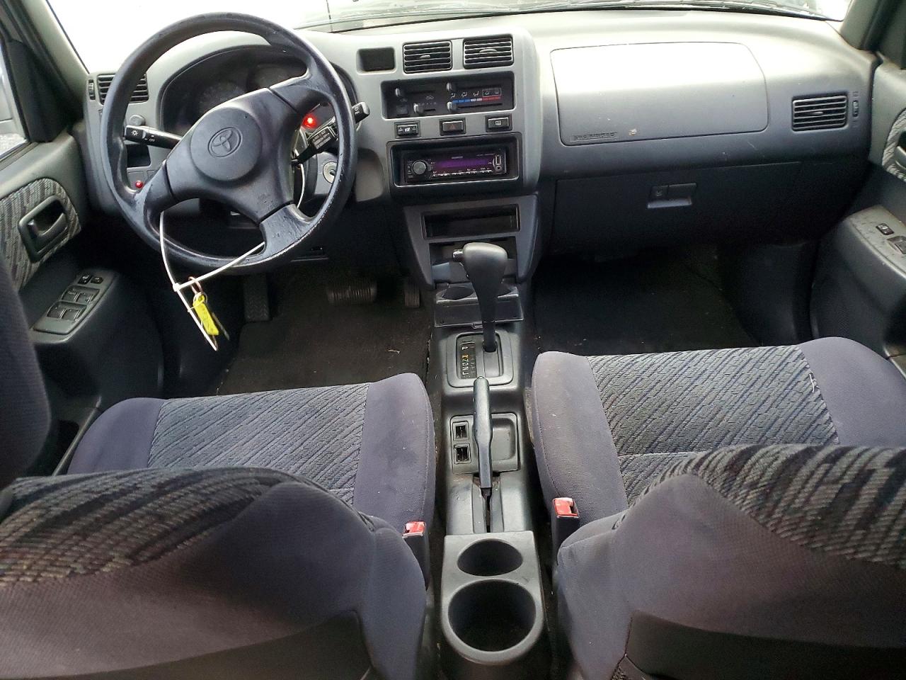 2000 TOYOTA RAV4 photo 8