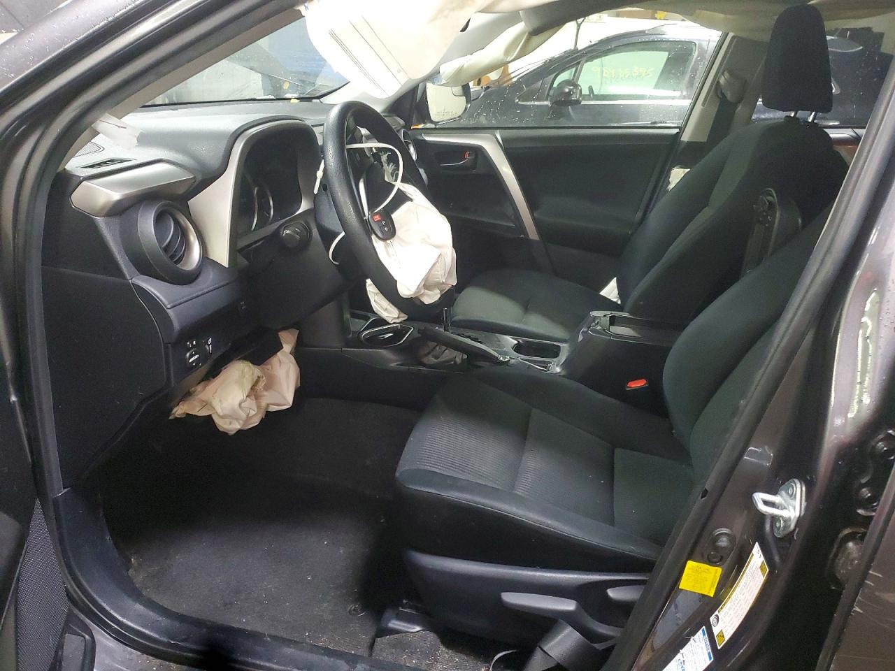 2016 TOYOTA RAV4 LE photo 7