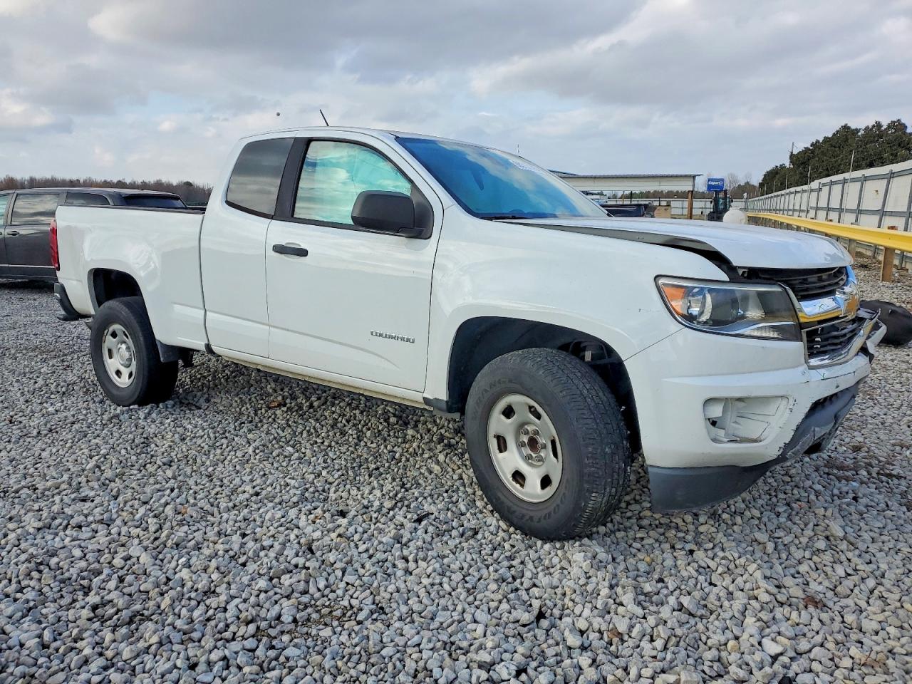 2019 CHEVROLET COLORADO photo 4