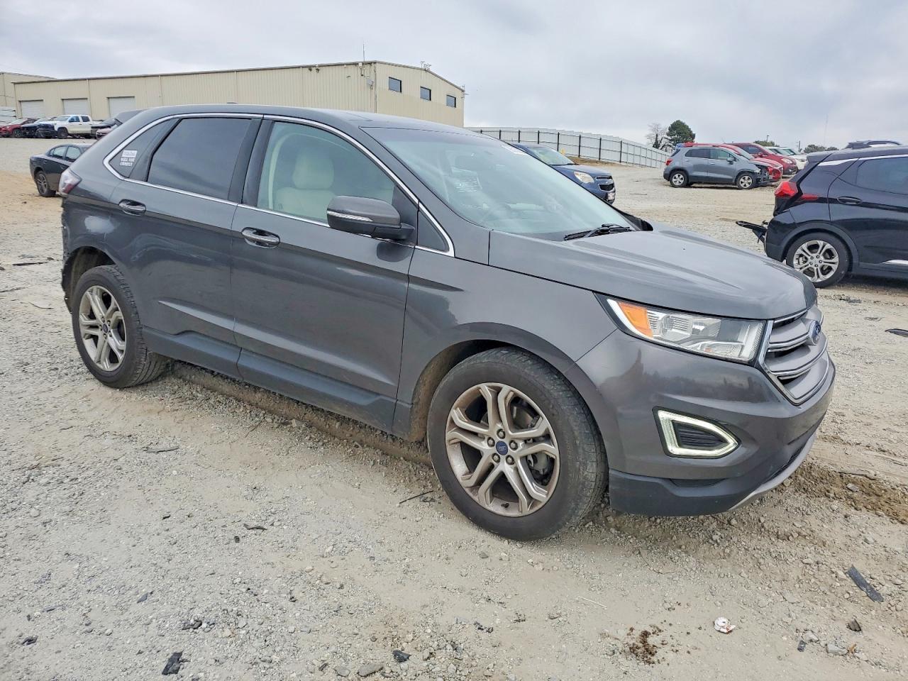 2017 FORD EDGE TITANIUM photo 4
