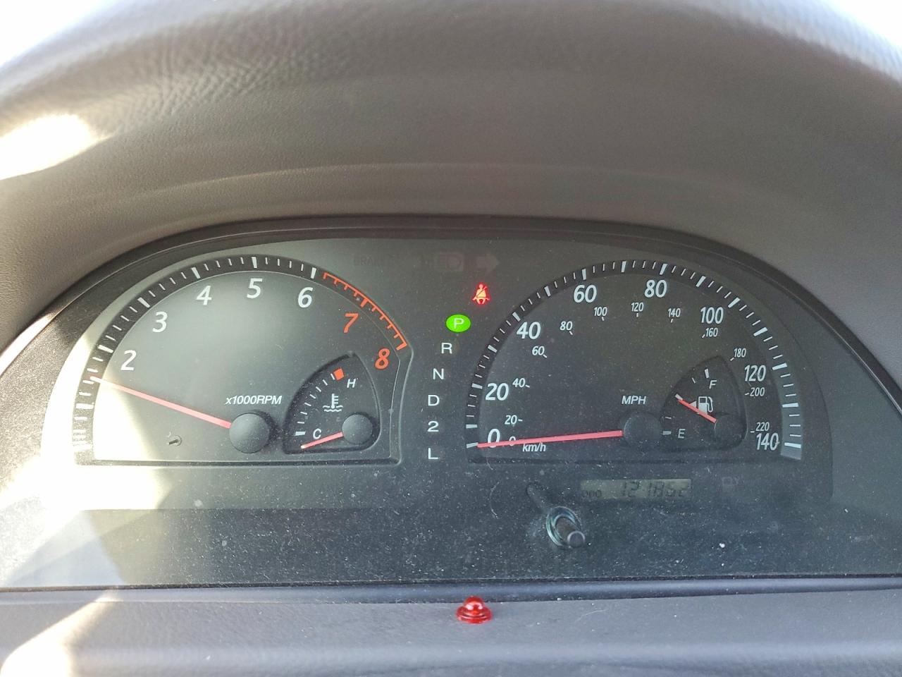 2002 TOYOTA CAMRY LE photo 9
