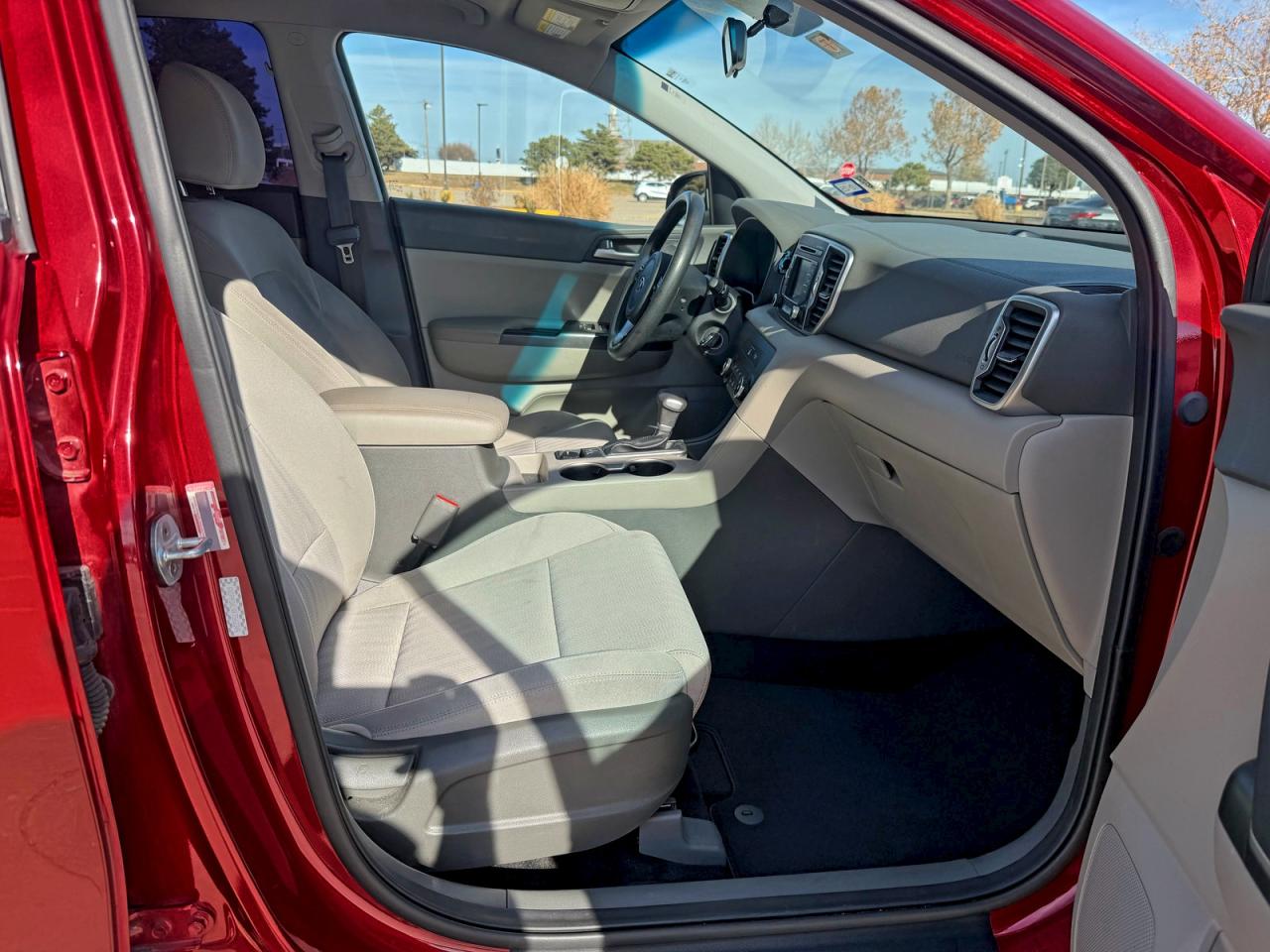 2019 KIA SPORTAGE LX photo 5