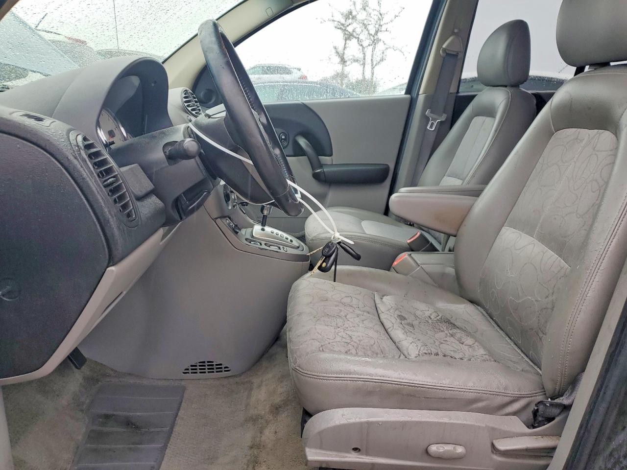 2005 SATURN VUE photo 7