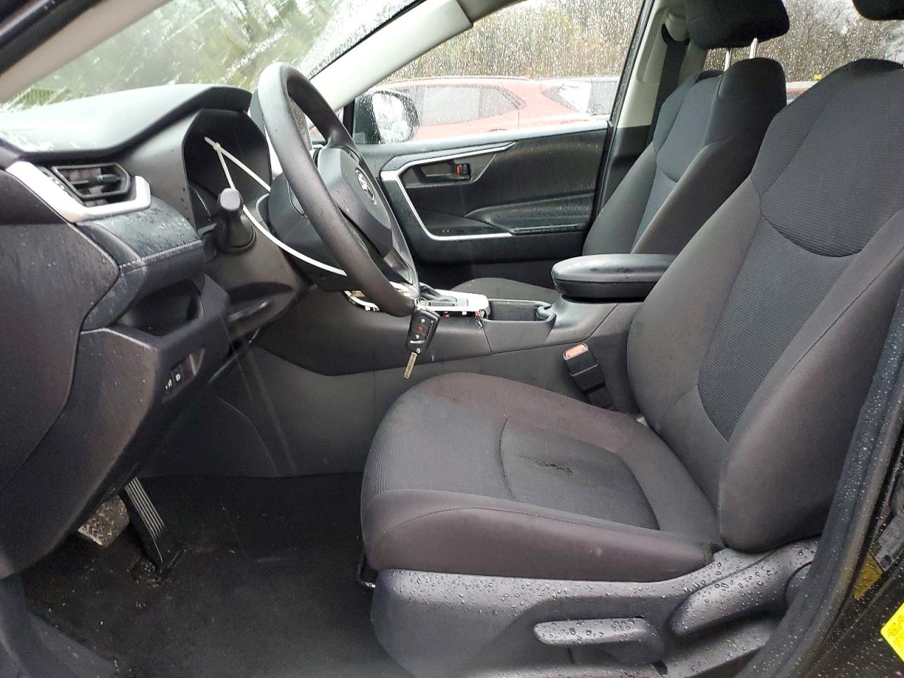 2025 TOYOTA RAV4 LE photo 7