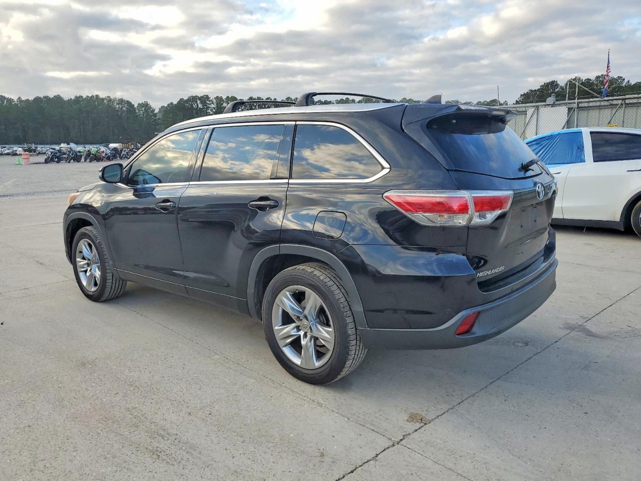 2014 TOYOTA HIGHLANDER LIMITED photo 2