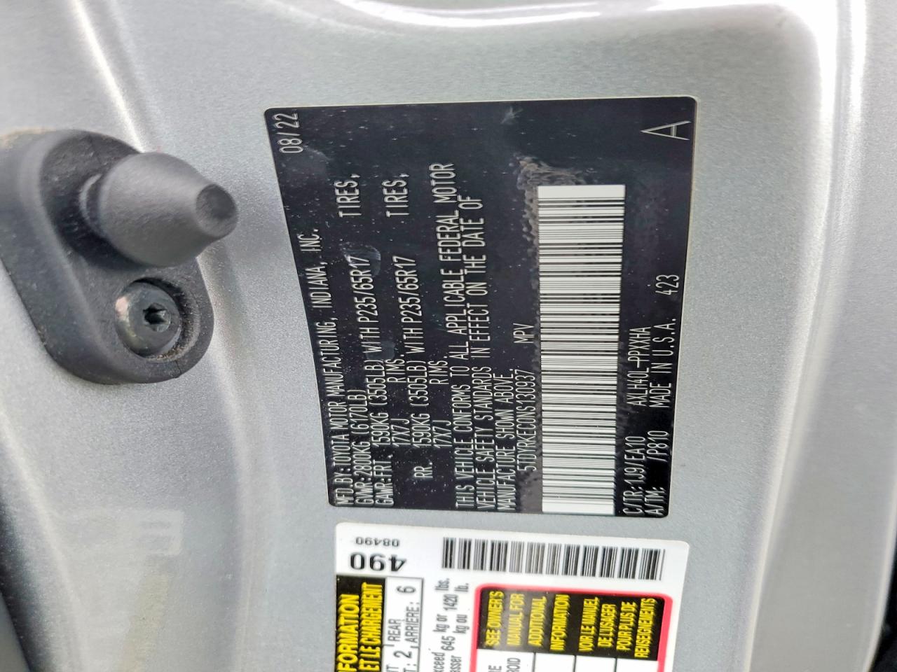 2022 TOYOTA SIENNA XLE photo 13