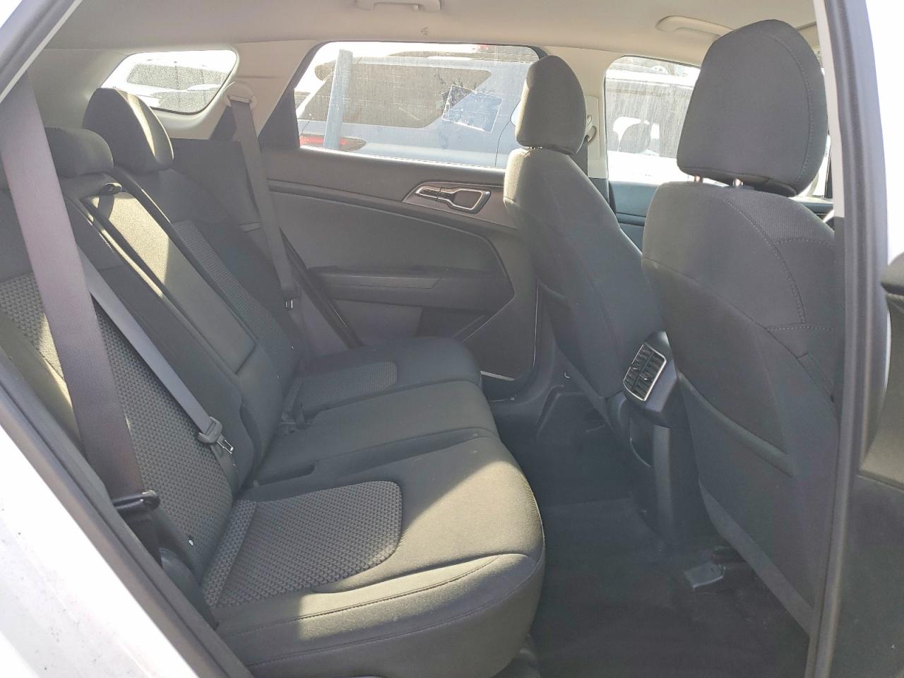 2023 KIA SPORTAGE LX photo 11