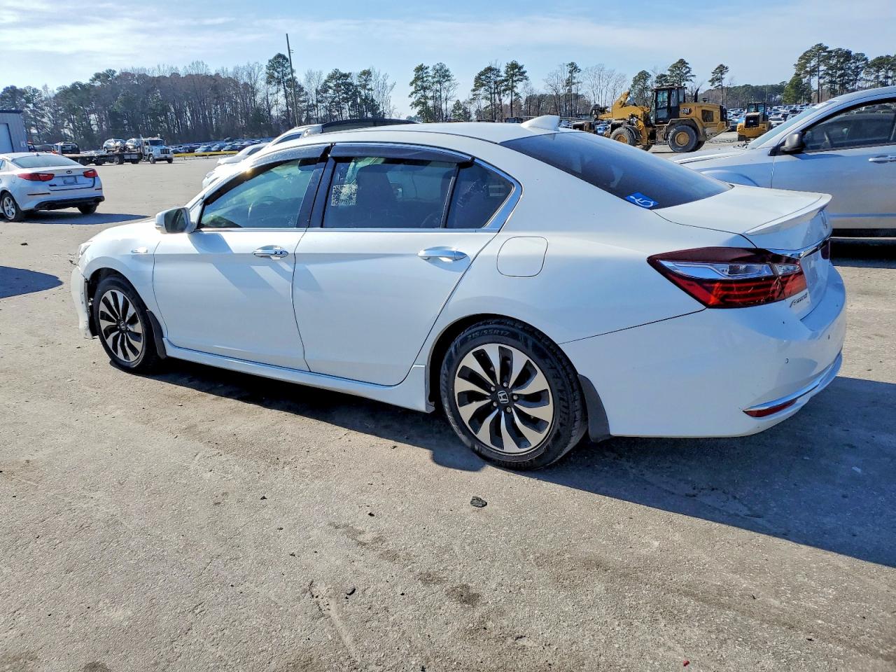 2017 HONDA ACCORD TOURING HYBRID photo 2