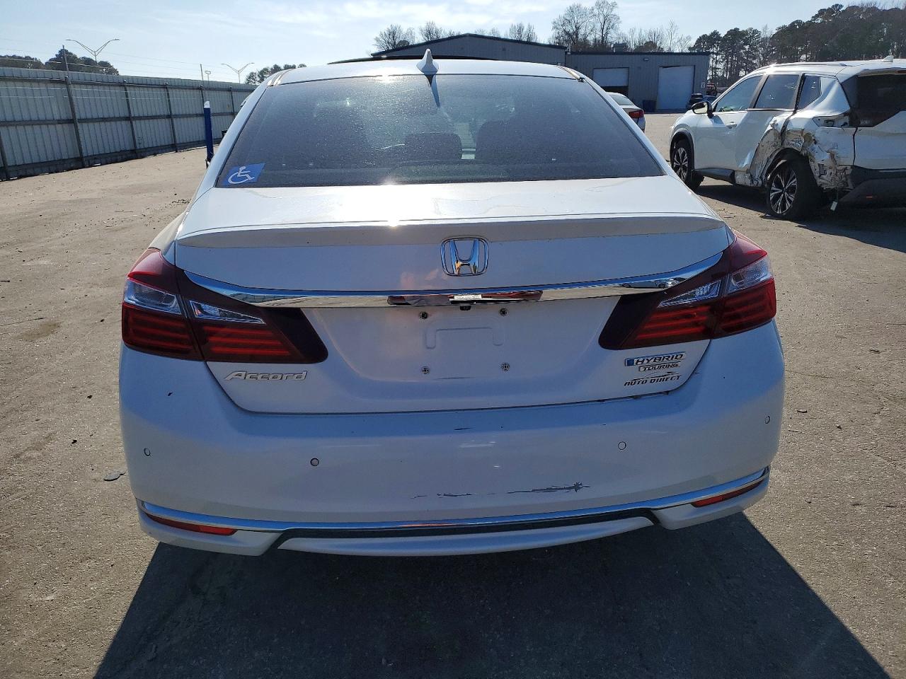 2017 HONDA ACCORD TOURING HYBRID photo 6