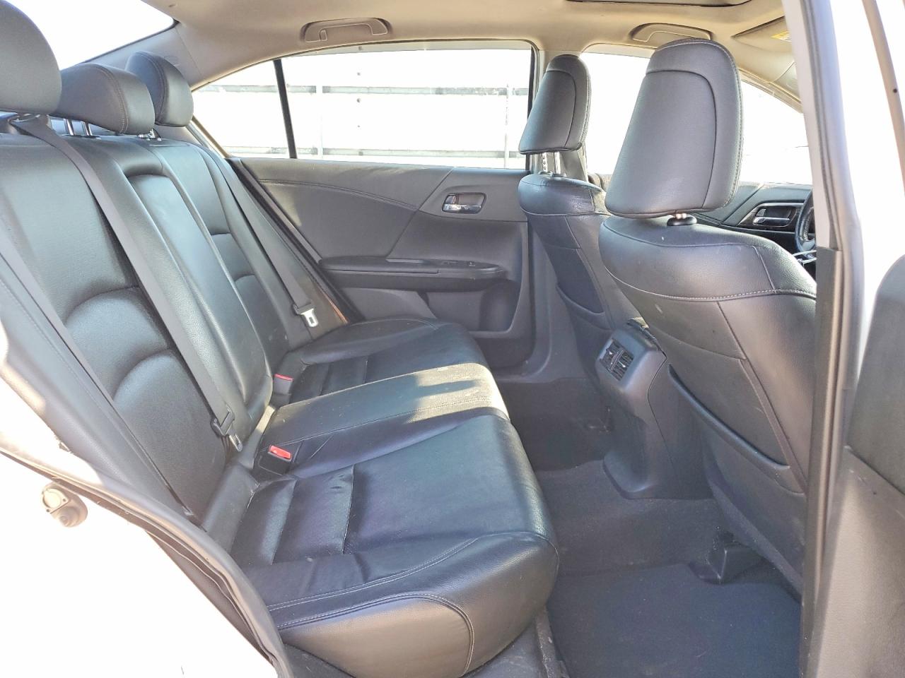 2017 HONDA ACCORD TOURING HYBRID photo 10