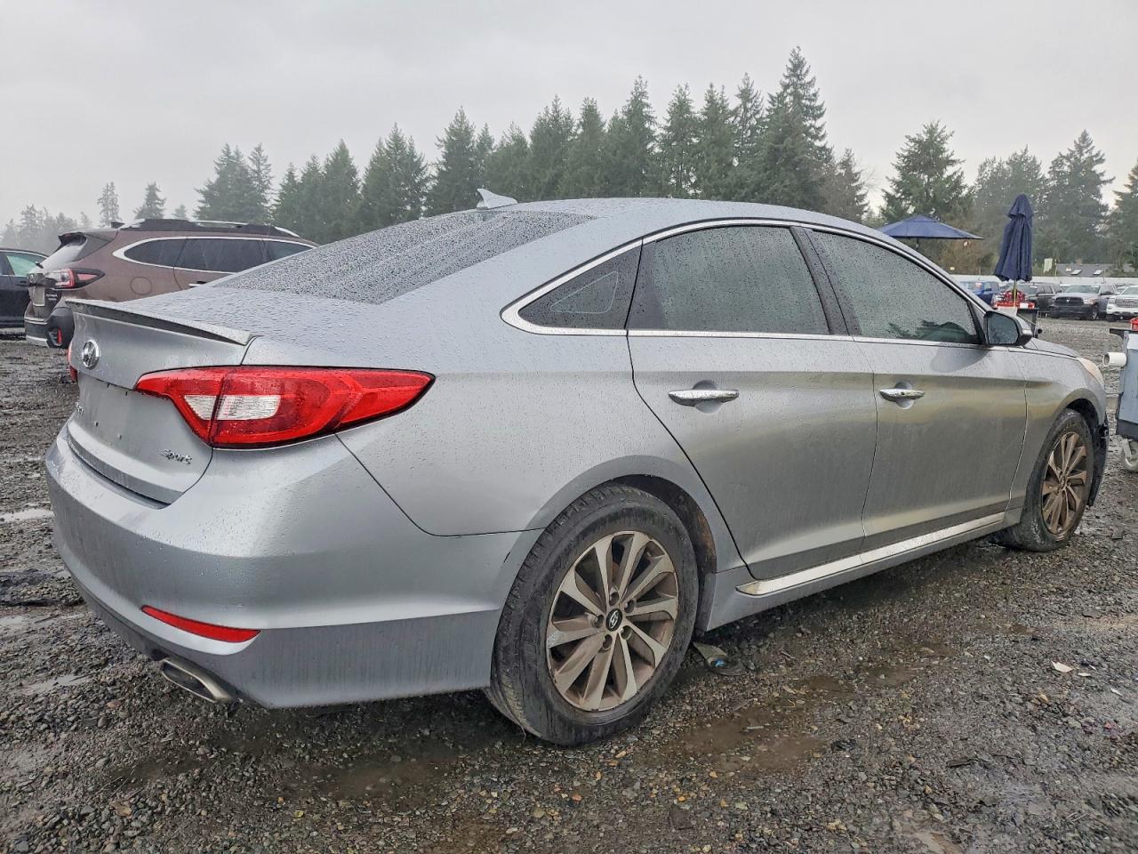 2015 HYUNDAI SONATA SPORT photo 3