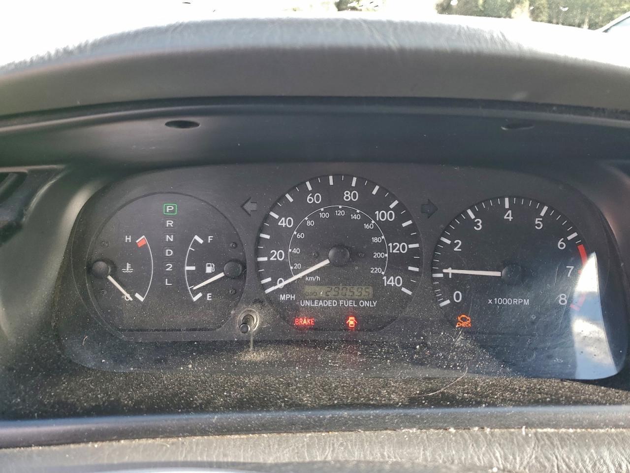 1997 TOYOTA CAMRY LE photo 9