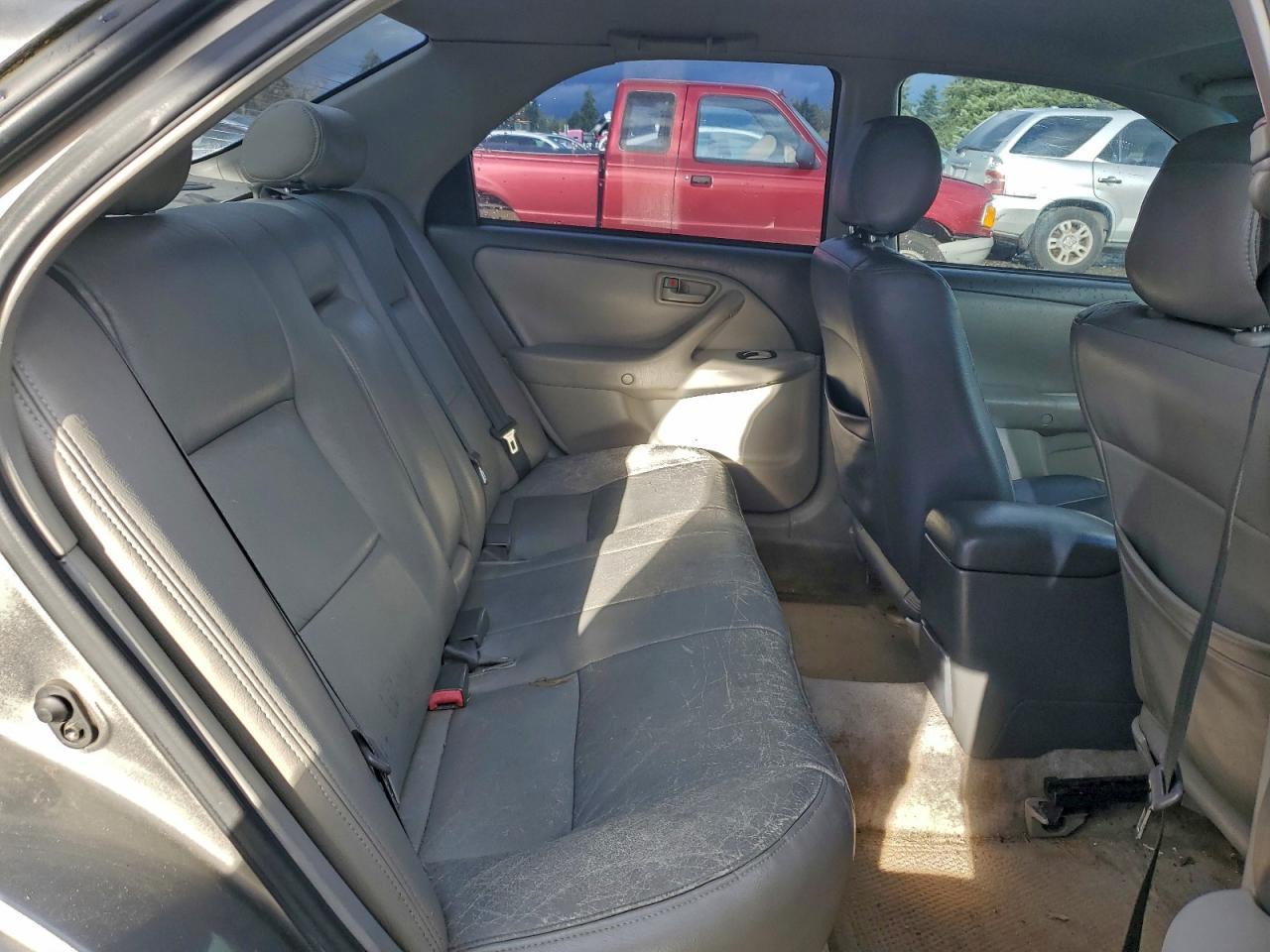 1997 TOYOTA CAMRY LE photo 10