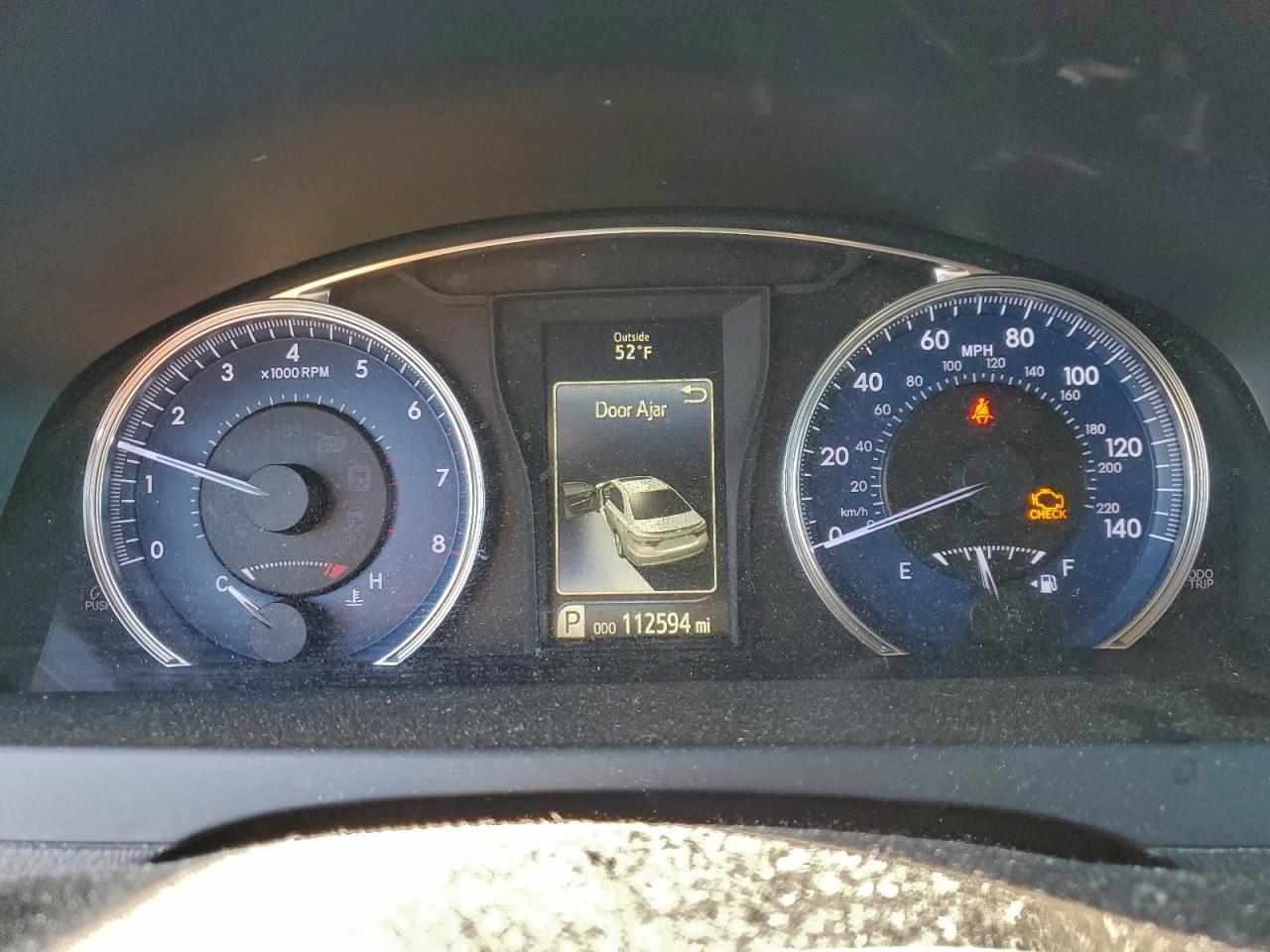 2016 TOYOTA CAMRY LE photo 9