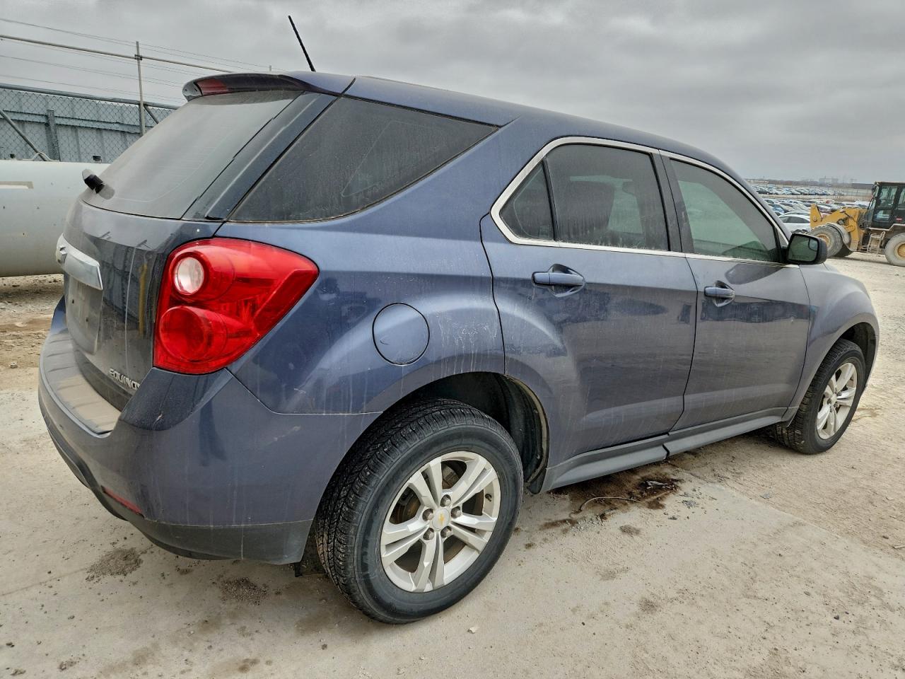 2014 CHEVROLET EQUINOX LS photo 3