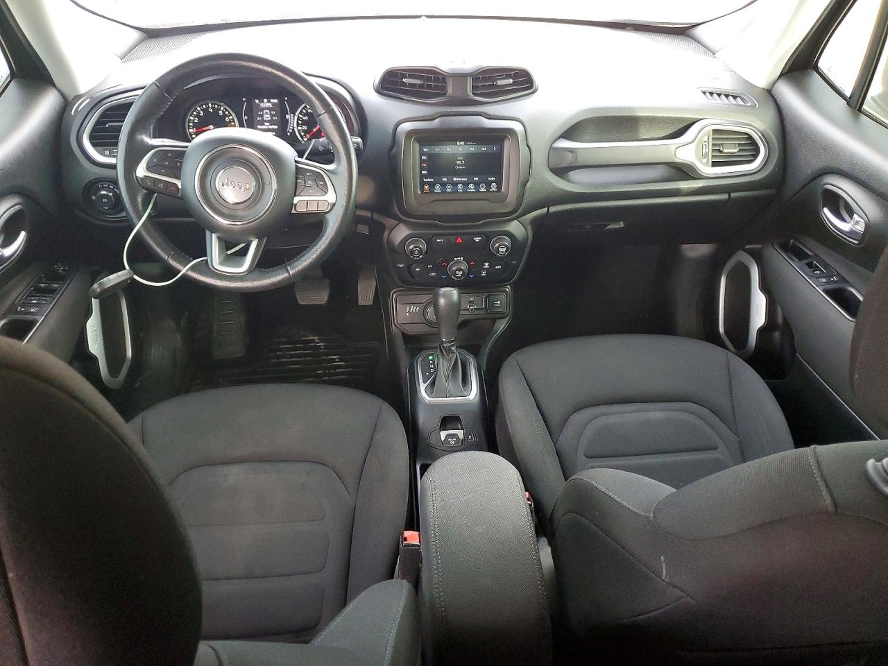 2020 JEEP RENEGADE LATITUDE photo 8