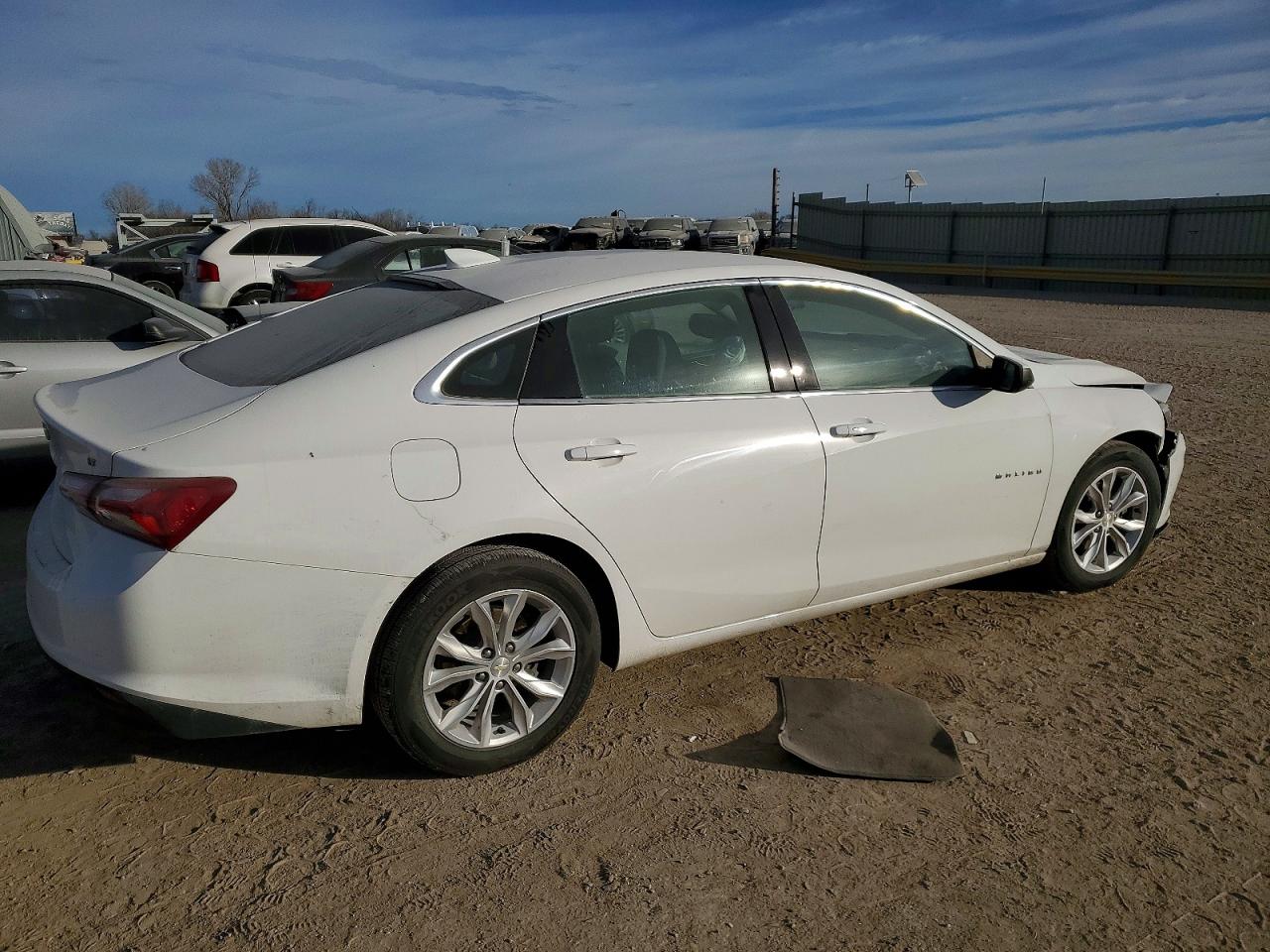 2020 CHEVROLET MALIBU LT photo 3