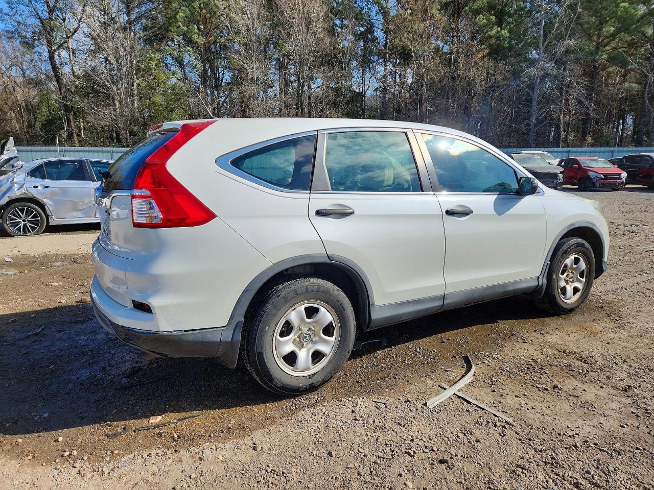 2015 HONDA CR-V LX photo 3