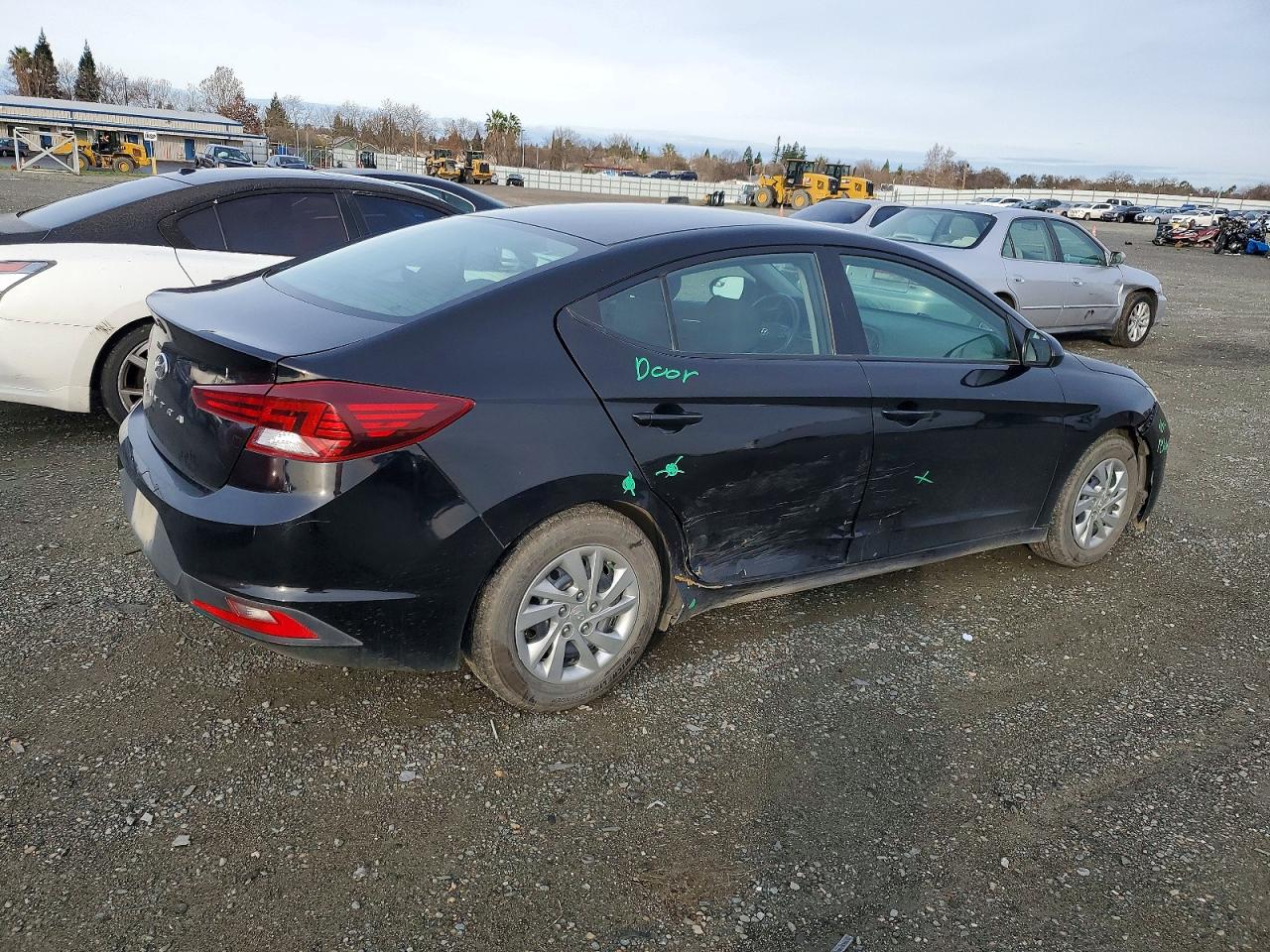 2019 HYUNDAI ELANTRA SE photo 3
