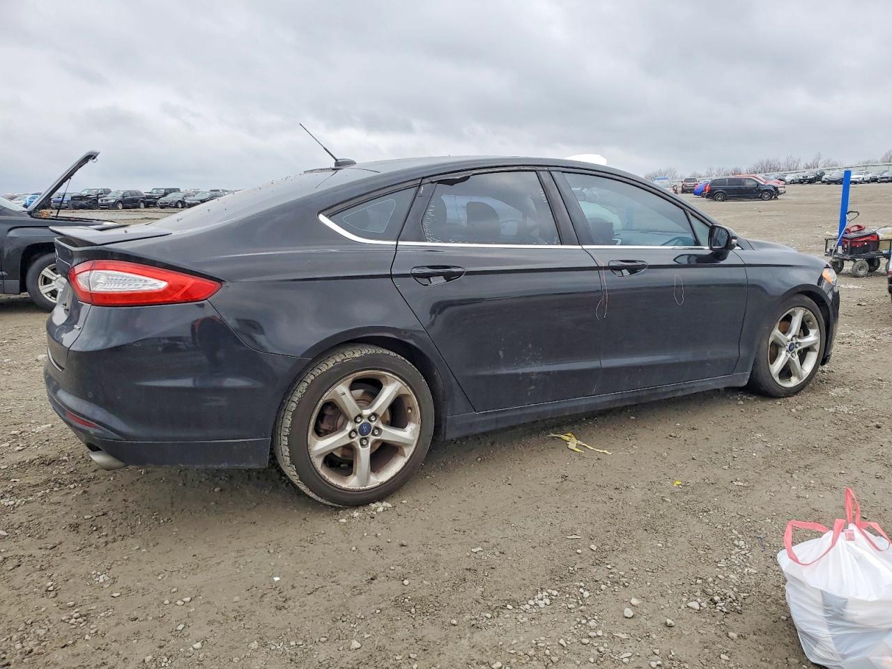 2016 FORD FUSION SE photo 3