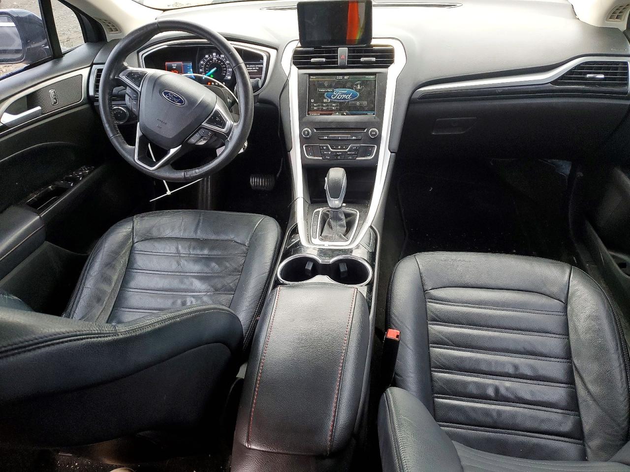 2016 FORD FUSION SE photo 8