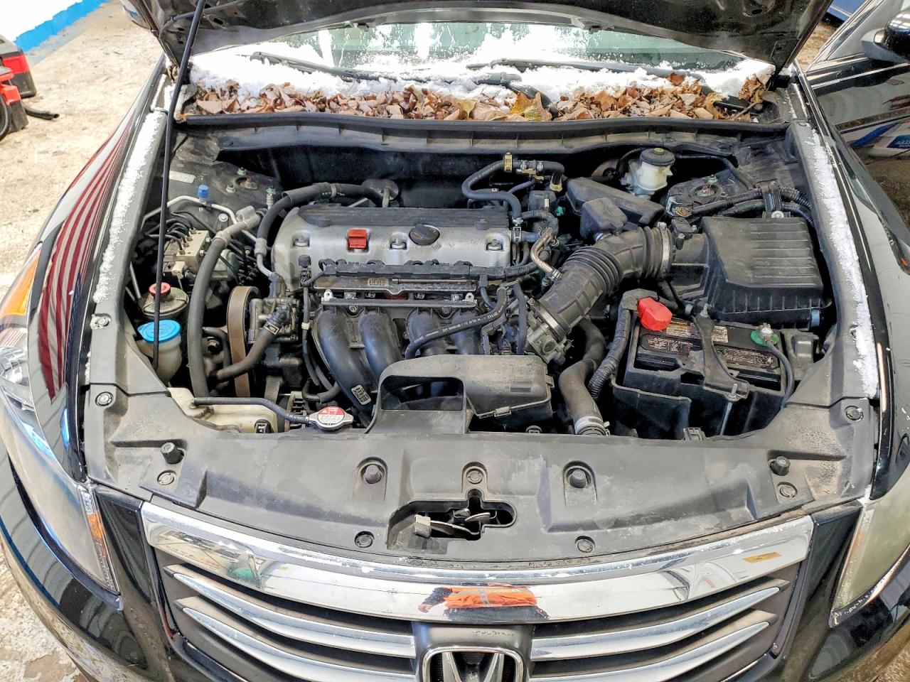 2011 HONDA ACCORD photo 11