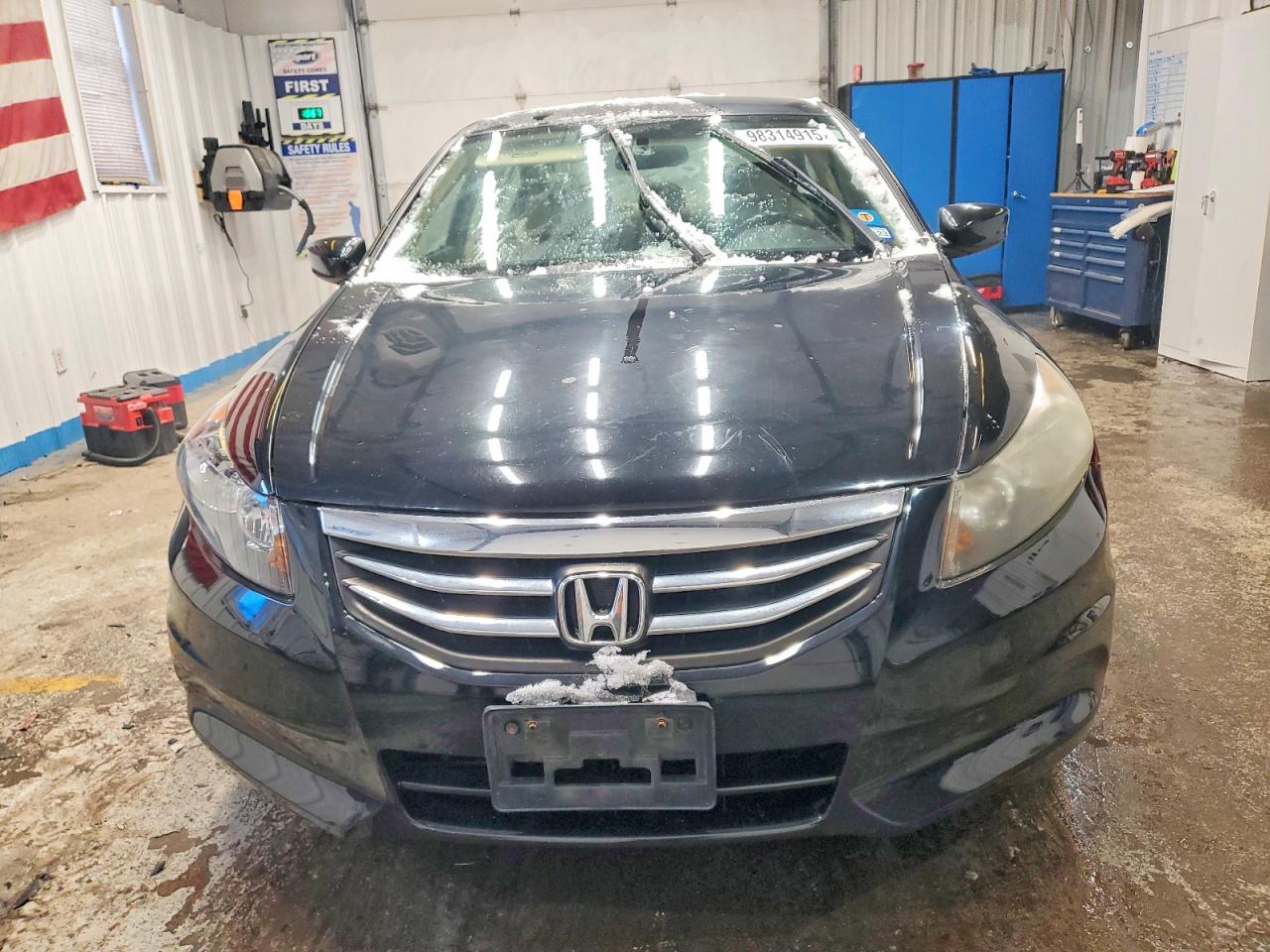 2011 HONDA ACCORD photo 5