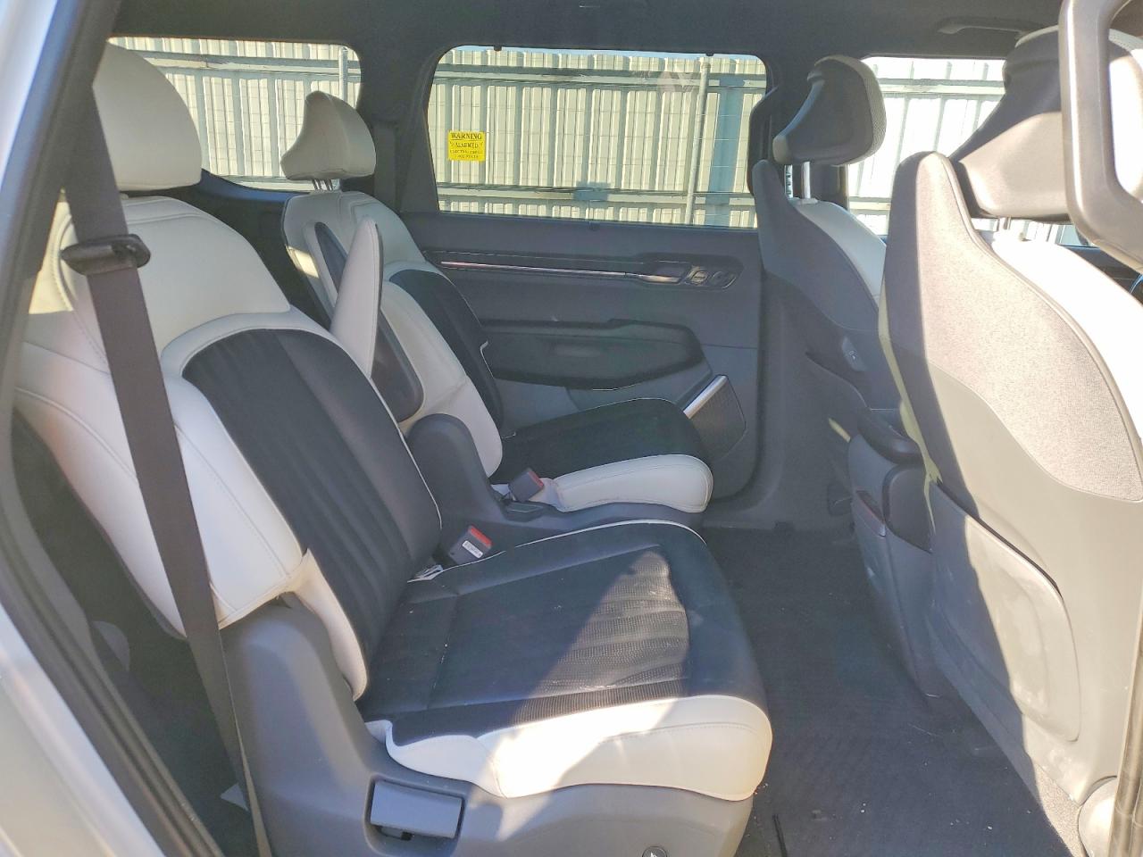 2024 KIA EV9 GT LINE photo 11