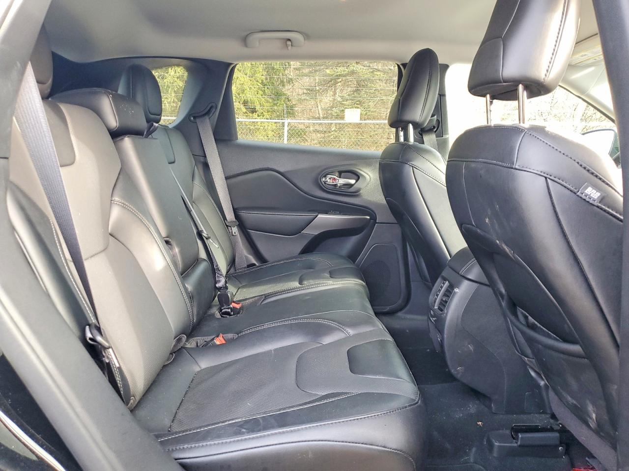 2022 JEEP CHEROKEE LATITUDE LUX photo 11