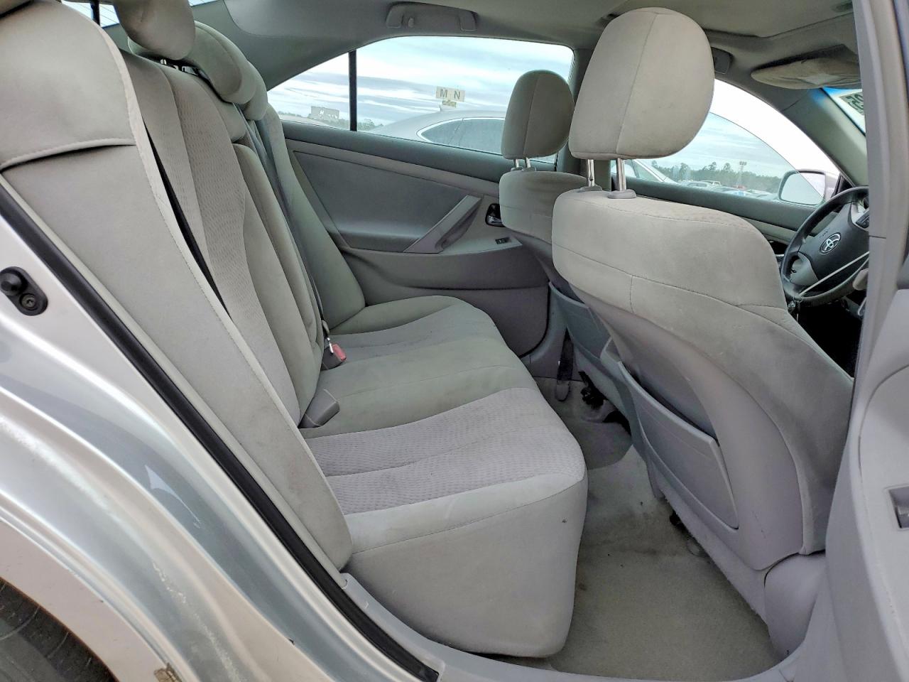 2010 TOYOTA CAMRY BASE photo 10
