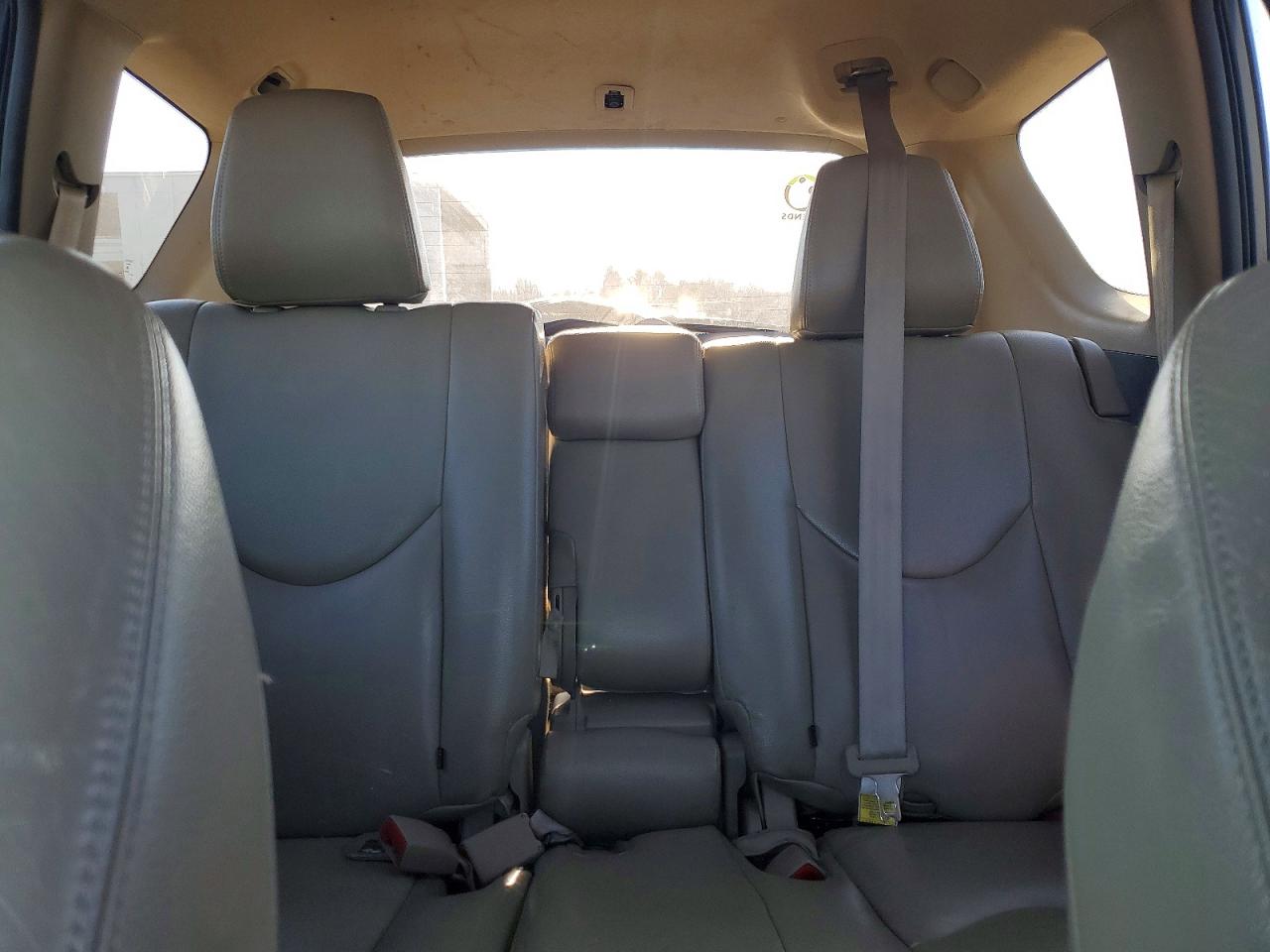 2012 TOYOTA RAV4 photo 10