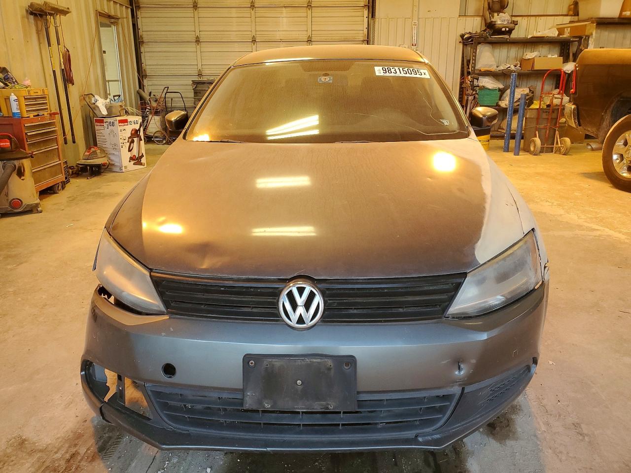 2012 VOLKSWAGEN JETTA SE photo 5