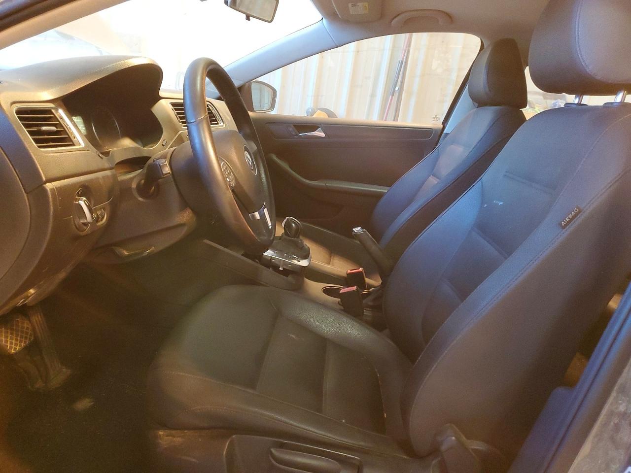 2012 VOLKSWAGEN JETTA SE photo 7