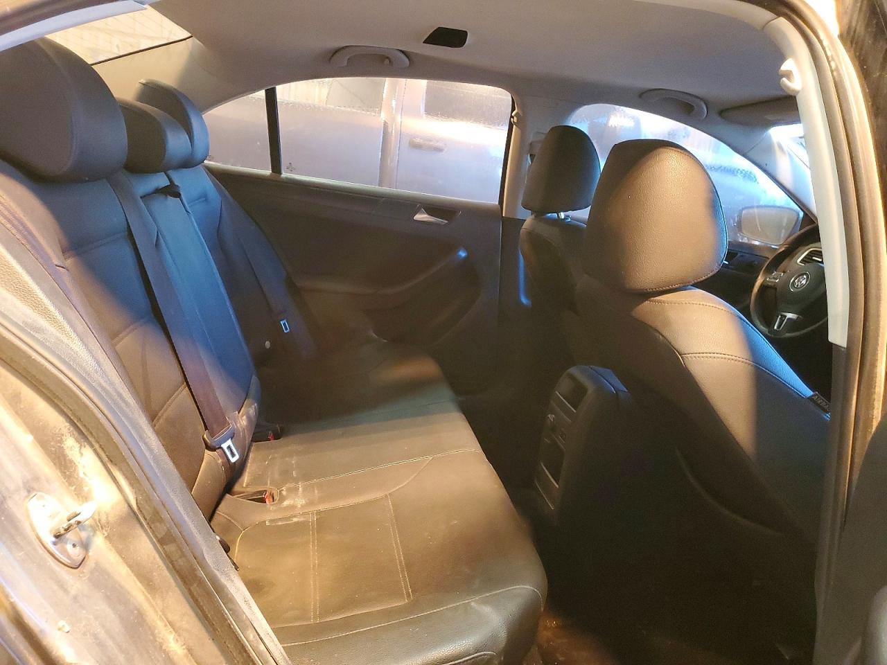 2012 VOLKSWAGEN JETTA SE photo 10