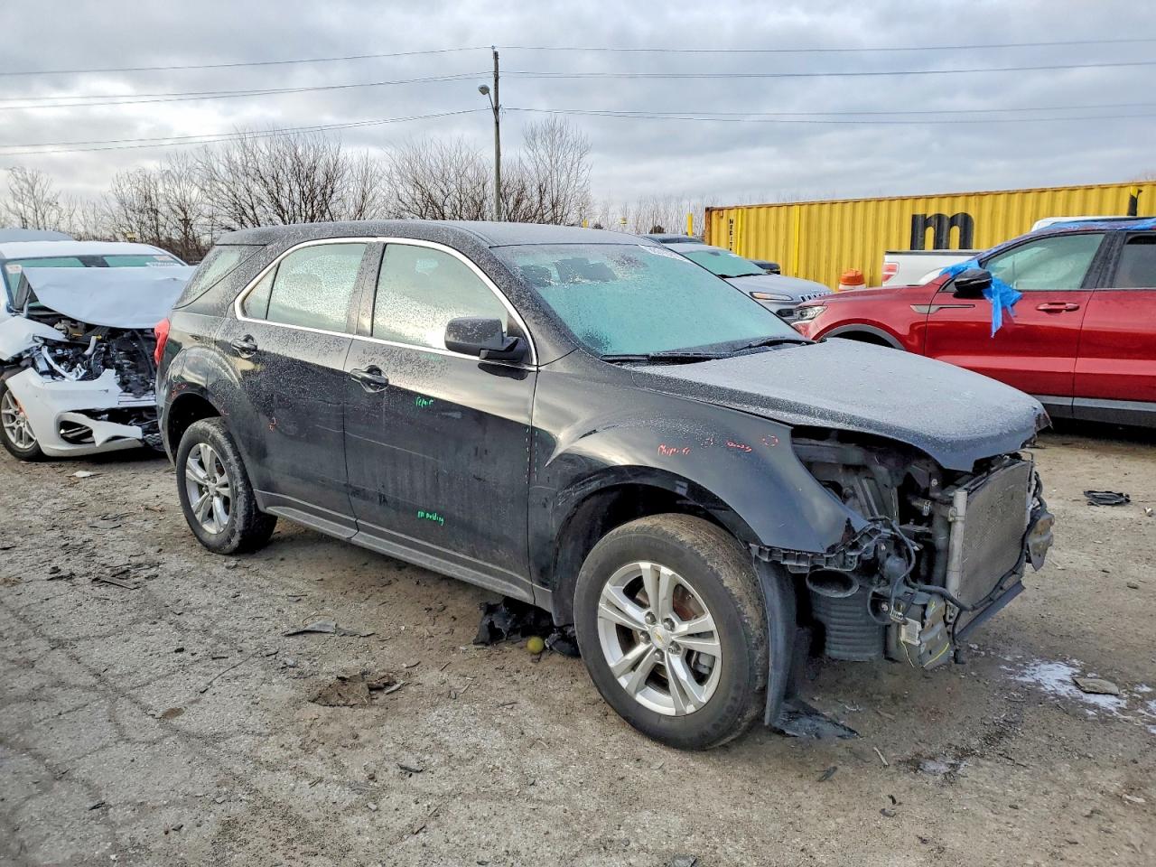 2013 CHEVROLET EQUINOX LS photo 4