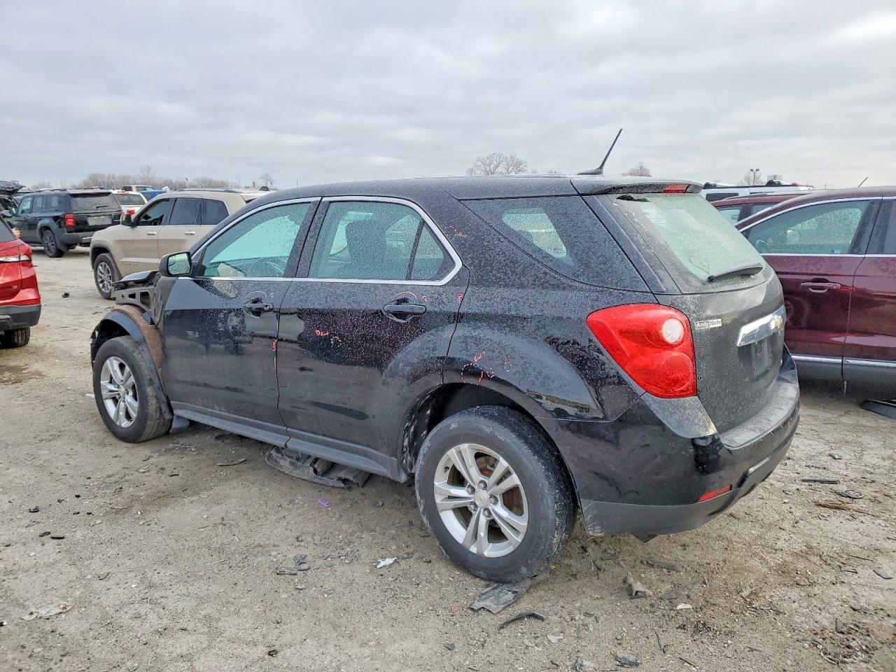 2013 CHEVROLET EQUINOX LS photo 2