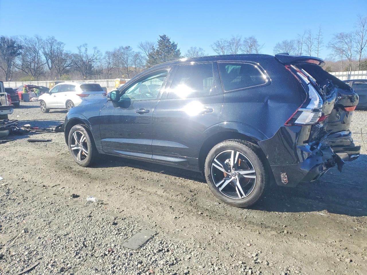 2021 VOLVO XC60 T5 R-DESIGN photo 2