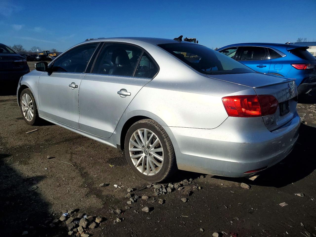 2014 VOLKSWAGEN JETTA photo 2