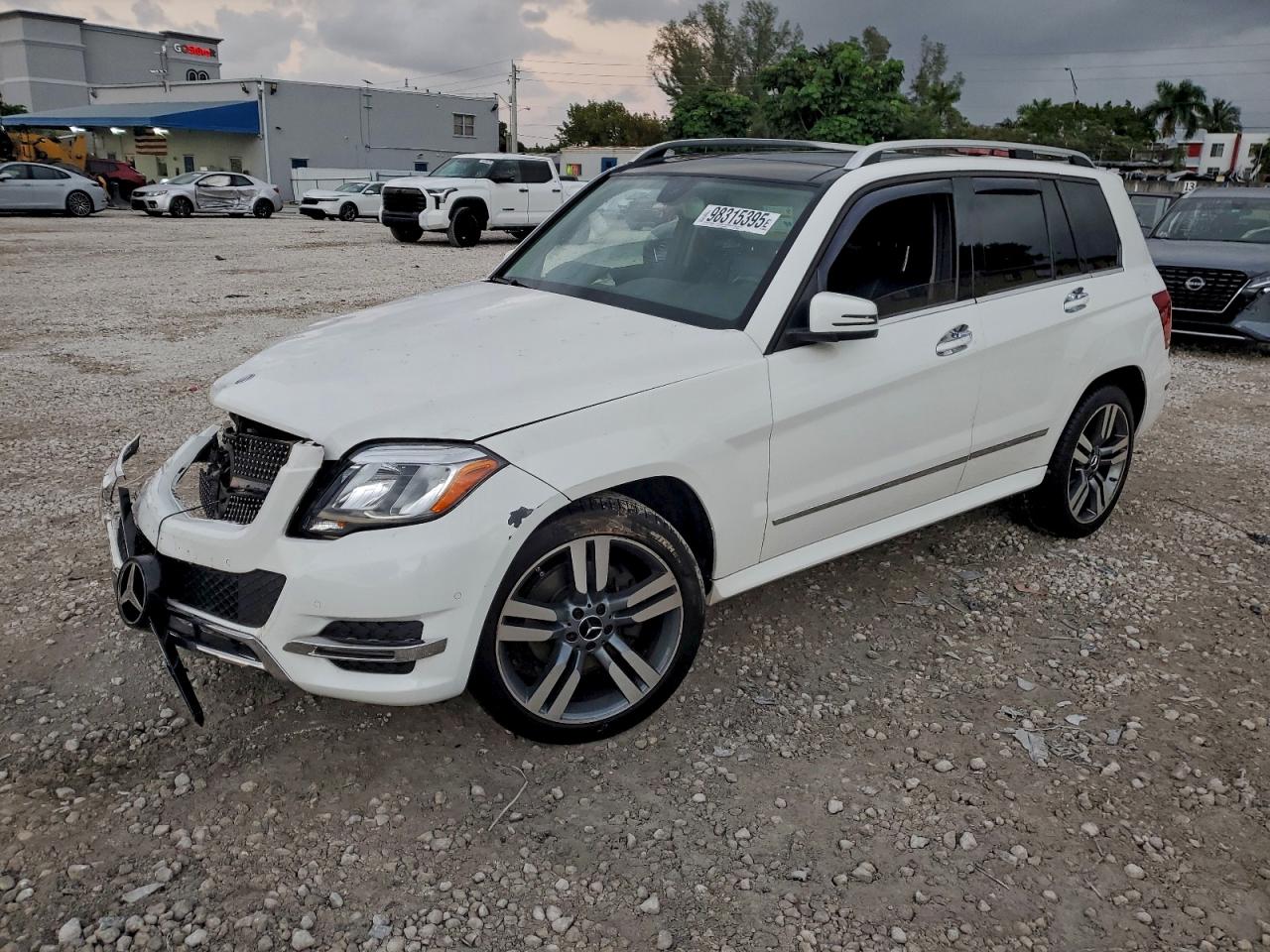 2013 MERCEDES-BENZ GLK